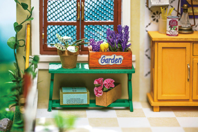 DIY Dollhouse Miniature - Mrs Charlie's Dining Room