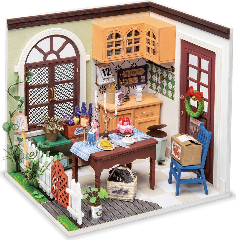 DIY Dollhouse Miniature - Mrs Charlie's Dining Room