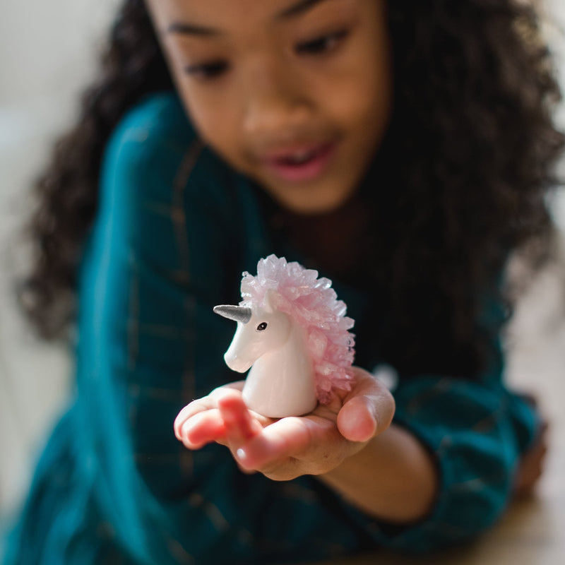 CRYSTAL GROWING UNICORNS