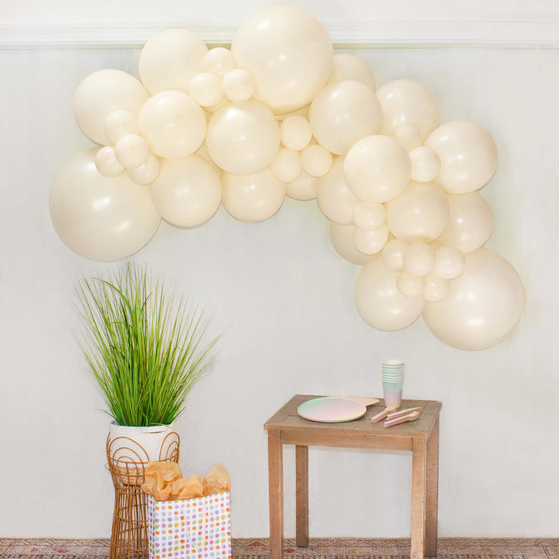 Ivory Balloon Garland Kit (5 Feet)